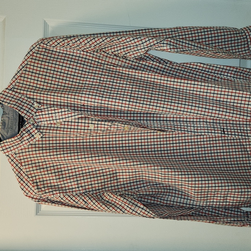 Men's button down shirt, size M